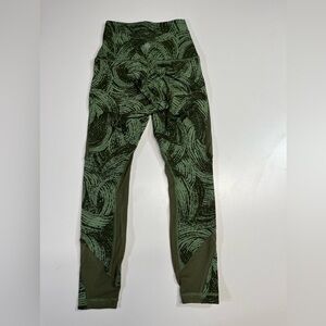 Lululemon Highest Times Pant Mini Wavy Desert Olive Fatigue Green / Fatigue Gree